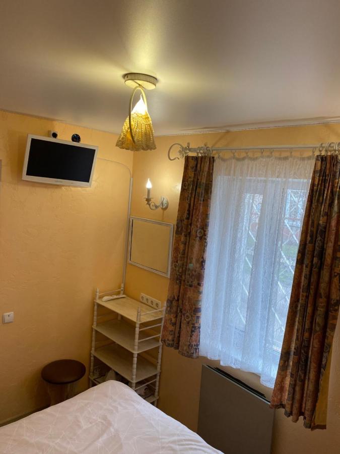 Guest House Oleksandriia Exterior photo